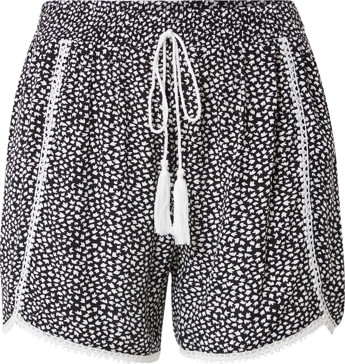 Molly BRACKEN Shorts černá / bílá