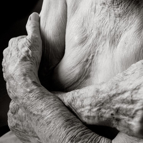 Jak vypadá tělo ve věku 100+? Podívejte se na neuvěřitelné fotografie!