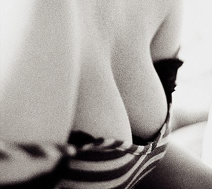 Zjistěte, co děláte s jejími ňadry špatně?