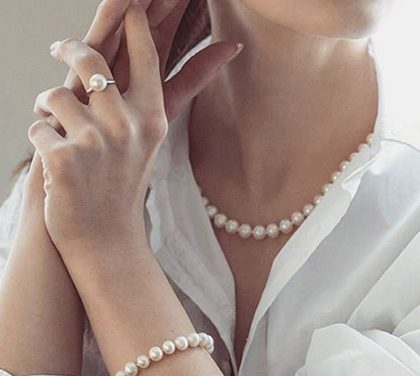 Jak vybrat šperk pro ženu? Postřehy pravého chlapa vám ulehčí nákup