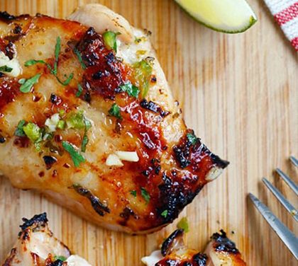 Potřebujete rozpálit! Vyzkoušejte kuře s chilli a limetkou