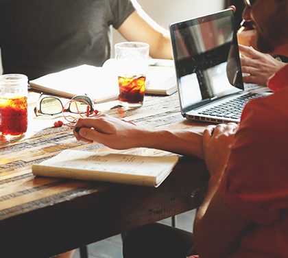 Webové stránky se pro firmy stávají hlavním prodejním kanálem