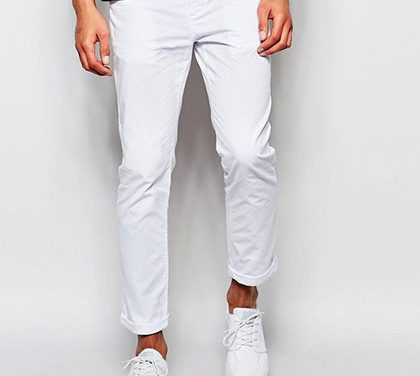 Jak nosit pánské bílé kalhoty, aby to nebyl trapas, ale stylová módní záležitost?