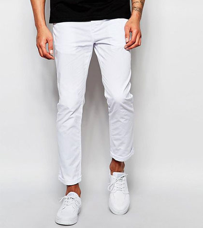 Jak nosit pánské bílé kalhoty, aby to nebyl trapas, ale stylová módní záležitost?