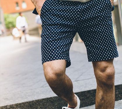 5 trendy způsobů, jak nosit pánské šortky v letních vedrech