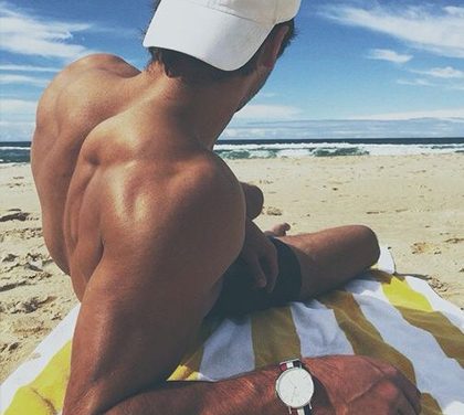 Co si s sebou vzít na pláž nebo k vodě? Přehledný FOTO seznam