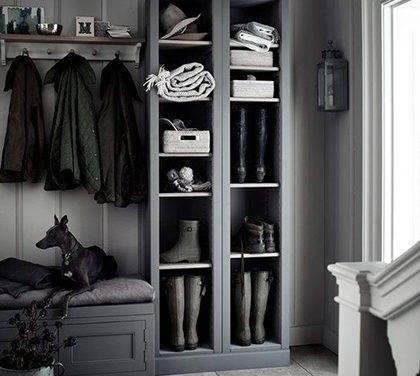 Elegantní sedací botník uleví vašim zádům