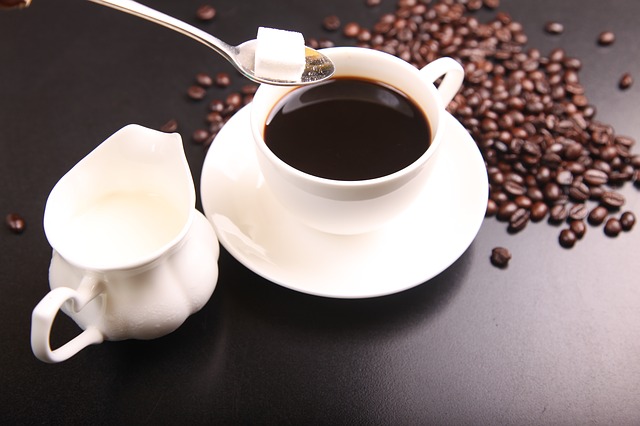 Vychutnejte si lahodnou kávu z kávovaru švýcarské kvality