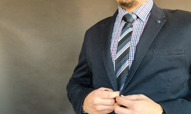 Oslavte konec roku v obleku, který vám zajistí pohodlí i skvělý vzhled