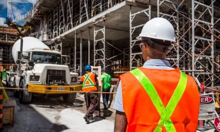 Jak se dodržuje bezpečnost práce na stavbách?