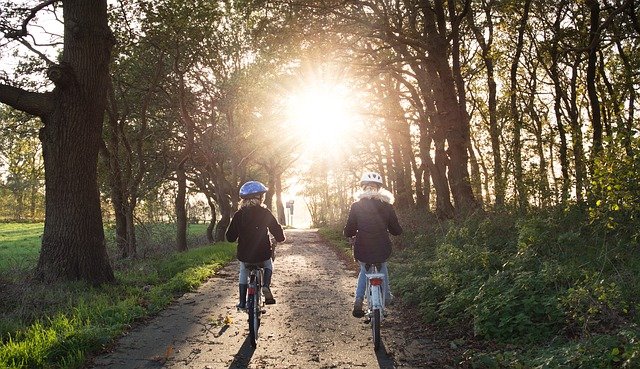 Jízda na kole dokáže zabavit všechny generace