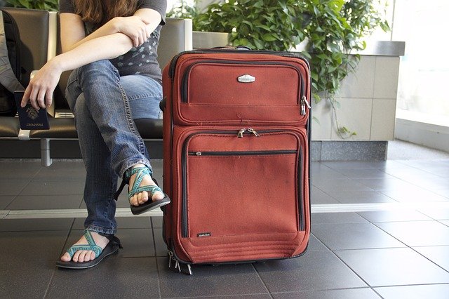 Jak se efektivně sbalit na dovolenou do jednoho zavazadla?
