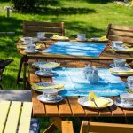 Zahradní oslava se neobejde bez kvalitního zahradního stolu