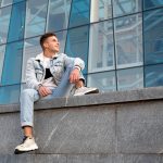 Přivítejte jaro a pořiďte si nové pánské tenisky. Které skvěle oživí váš outfit?