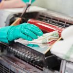 Společnost Mewa nastavuje standardy pro větší udržitelnost díky svému systému opakovaně použitelných čisticích utěrek